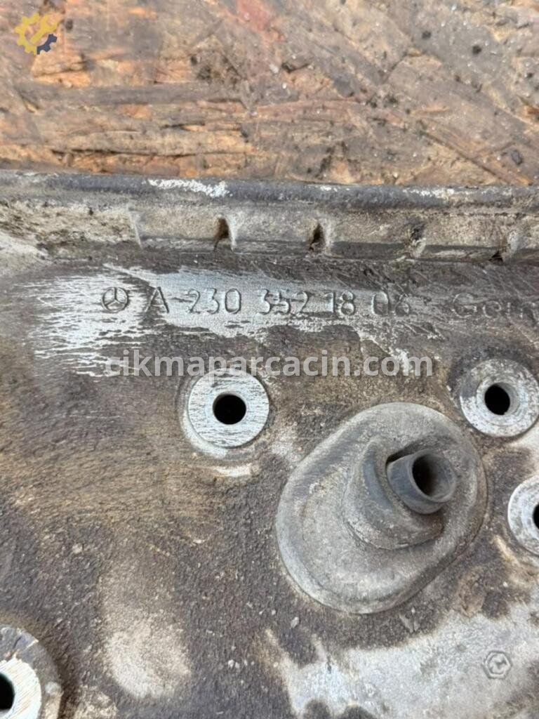 Mercedes-Benz CLS Kulak A2303521806 çıkma parça