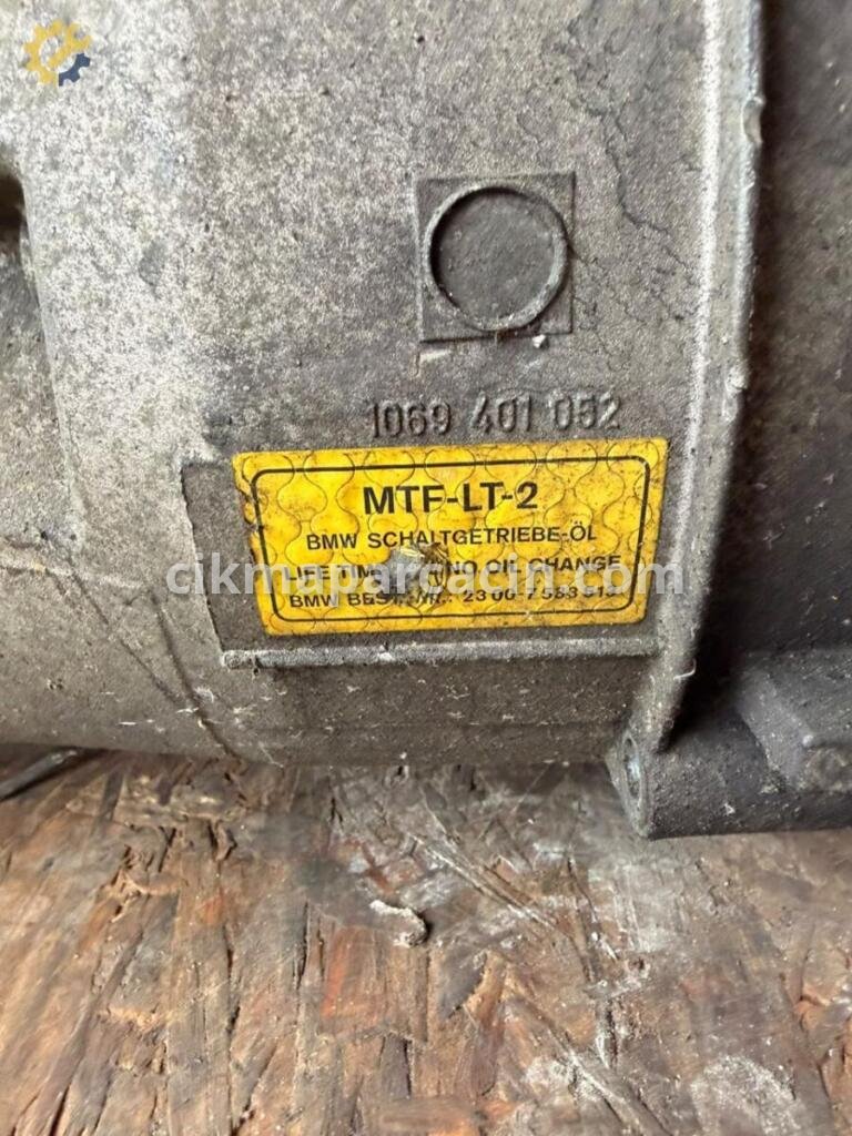 BMW 3 Serisi Şanzıman Komple 1069401052 çıkma parça