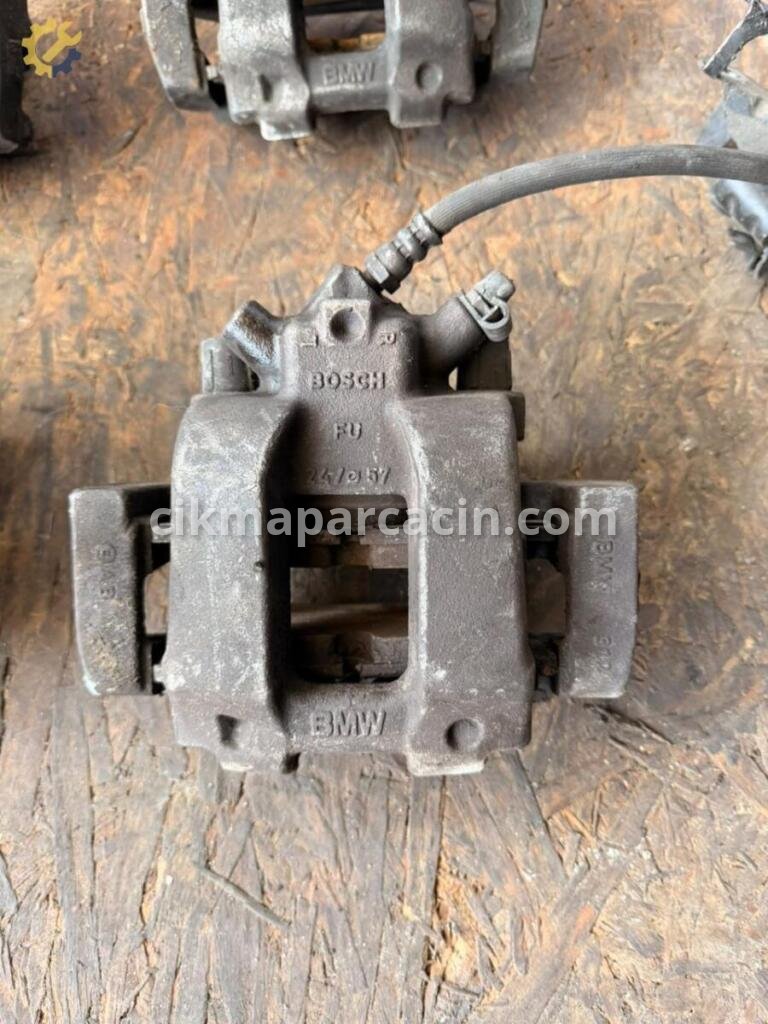BMW 1 Serisi Kaliper 6857688 çıkma parça