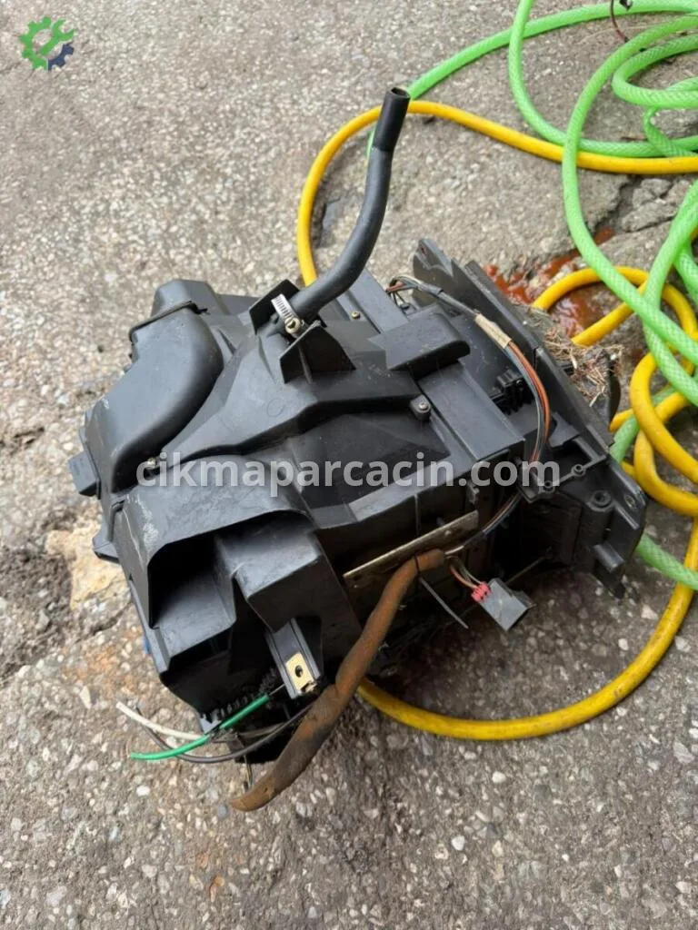 Fiat Siena Kalorifer çıkma parça