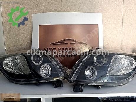 Toyota Yaris Far çıkma parça