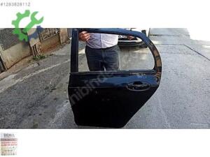 YARİS SOL ARKA KAPI HATASIZ TOYOTA ORJİNAL ÇIKMA PARÇA
