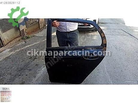 Toyota Yaris Sol Arka Kapı çıkma parça