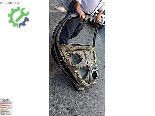 Toyota Yaris Sol Arka Kapı çıkma parça
