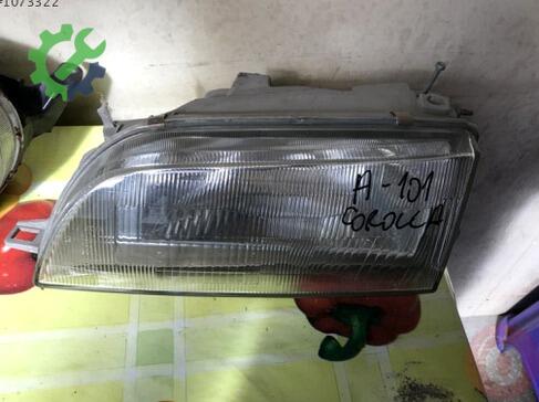 Toyota Corolla Far çıkma parça