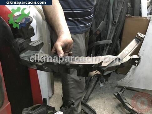 Audi A3 Far Braketi çıkma parça
