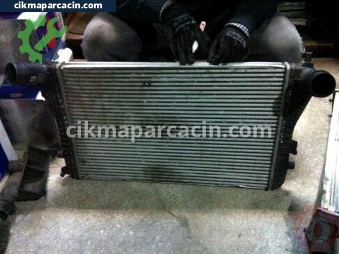 Audi A3 Intercooler Radyatörü çıkma parça