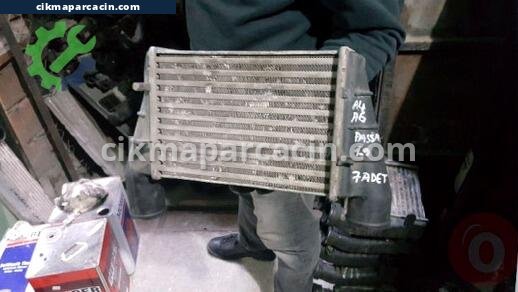 Audi A4 Intercooler Radyatörü çıkma parça