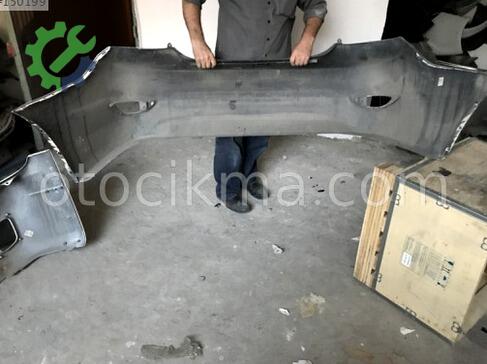 Hyundai Accent Arka Tampon çıkma parça