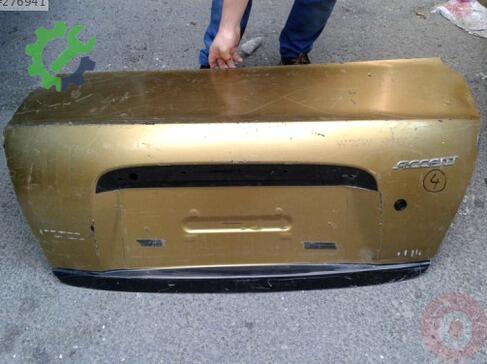 Hyundai Accent Bagaj çıkma parça