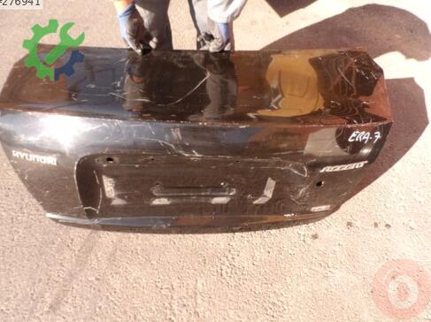 Hyundai Accent Bagaj çıkma parça