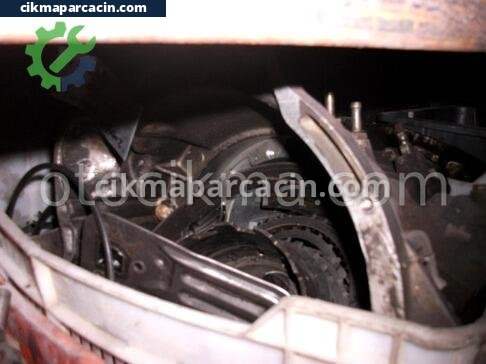 Hyundai Accent Şanzıman Komple çıkma parça
