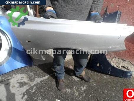 Hyundai Accent Ön Çamurluk çıkma parça