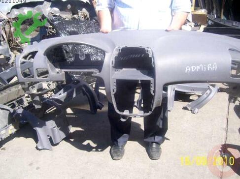 Hyundai Accent Torpido çıkma parça
