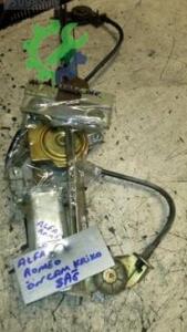 ALFA ROMEO ÖN SAĞ KAPI CAM KRİKOSU