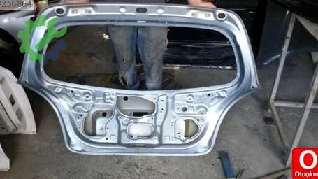 Nissan Almera Bagaj çıkma parça