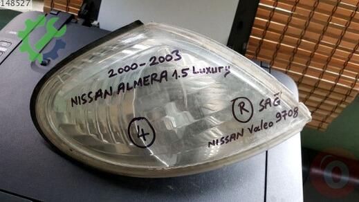 Nissan Almera Sinyal çıkma parça