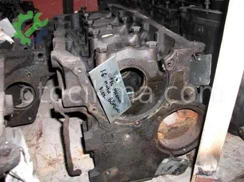Opel Ascona Benzin Otomatiği çıkma parça