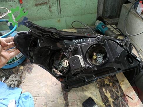 Opel Astra Sol Ön Far çıkma parça