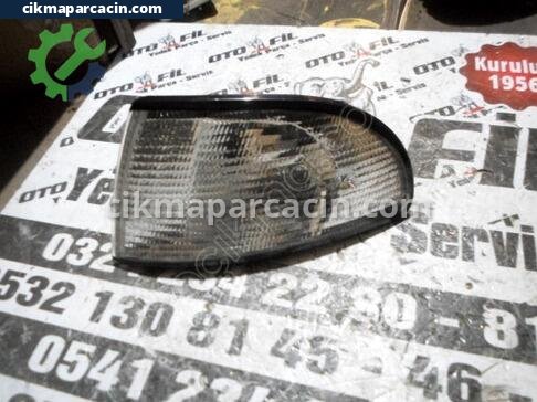 Audi A4 Sinyal çıkma parça