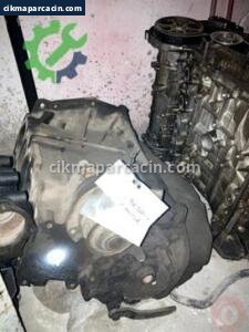 AUDİ A5 BENZİNLİ  5 SİLİNDİR YARIM MOTOR