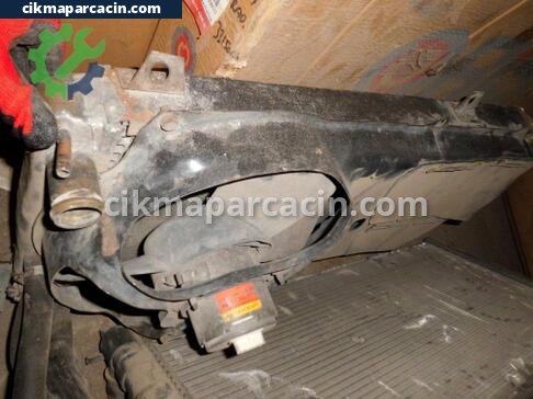 Audi A8 Su Radyatörü çıkma parça