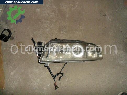 Audi A4 Sol Ön Far çıkma parça