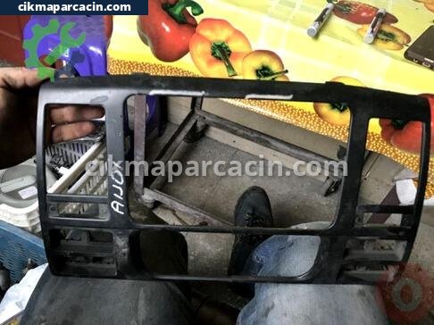 Audi A4 Teyp Çerçevesi çıkma parça