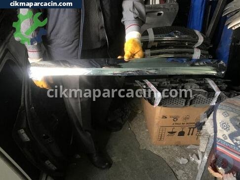 Mazda B-2500 Kaput çıkma parça