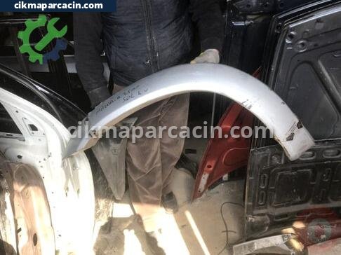 Mazda B-2500 Dodik çıkma parça