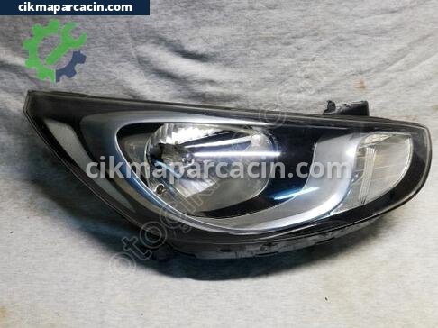 Hyundai Accent Sağ Ön Far çıkma parça