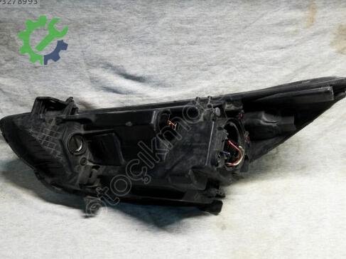 Hyundai Accent Sağ Ön Far çıkma parça