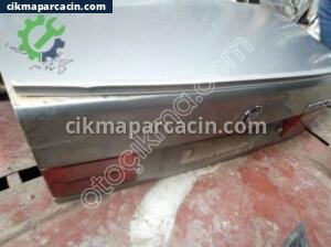 BMW E34 1989 520İ GRİ BAGAJ KAPAK