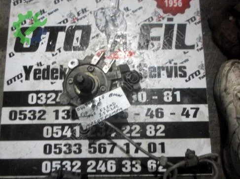 BMW 5 Serisi Yakıt Pompası 04445010528 çıkma parça