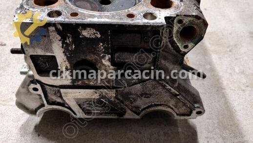 BMW 5 Serisi Silindir Kapağı çıkma parça