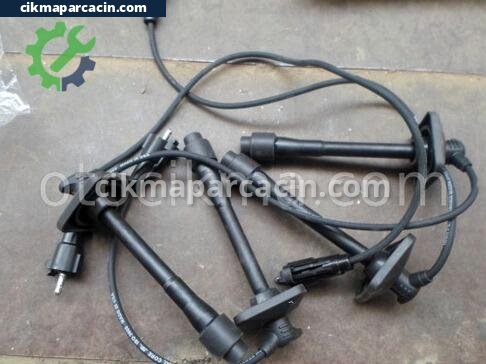 Toyota Avensis Buji çıkma parça