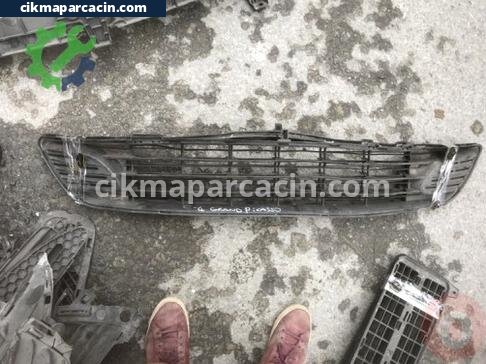 Citroen C4 Tampon Izgarası çıkma parça