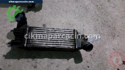 Citroen C5 Intercooler Radyatörü çıkma parça