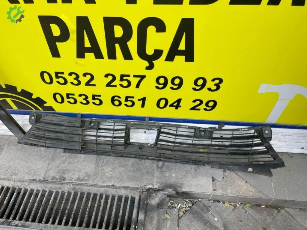 Opel Zafira Tampon Alt Izgara çıkma parça