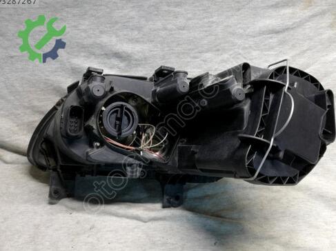 Volkswagen Caddy Sağ Ön Far çıkma parça