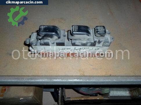 Isuzu D-Max Cam Düğmesi çıkma parça