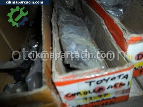 Toyota Corolla Su Fıskiyesi çıkma parça
