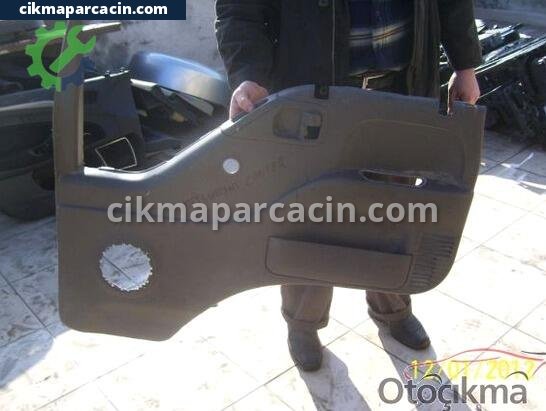Mitsubishi Canter Kapı Döşemesi çıkma parça
