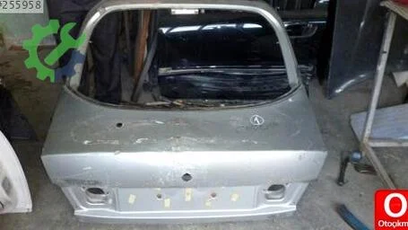 Mitsubishi Carisma Bagaj çıkma parça