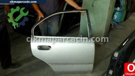 Mitsubishi Carisma Kapı (Arka Sağ) çıkma parça