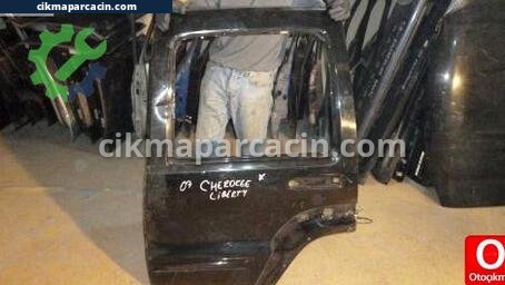 Jeep Cherokee Sol Arka Kapı çıkma parça