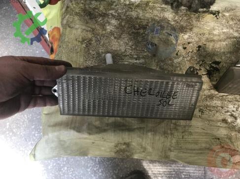 Jeep Cherokee Sinyal çıkma parça