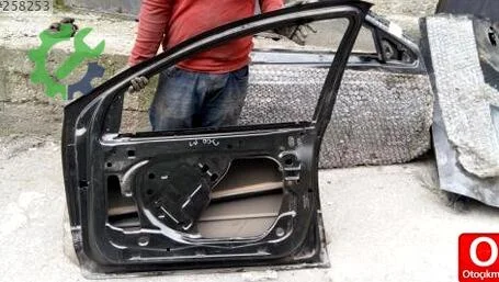 Chrysler 300 Sağ Ön Kapı çıkma parça