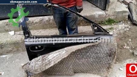 Chrysler LHS Sağ Ön Kapı çıkma parça
