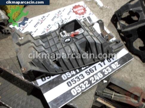 Chrysler Voyager Far Çerçevesi çıkma parça